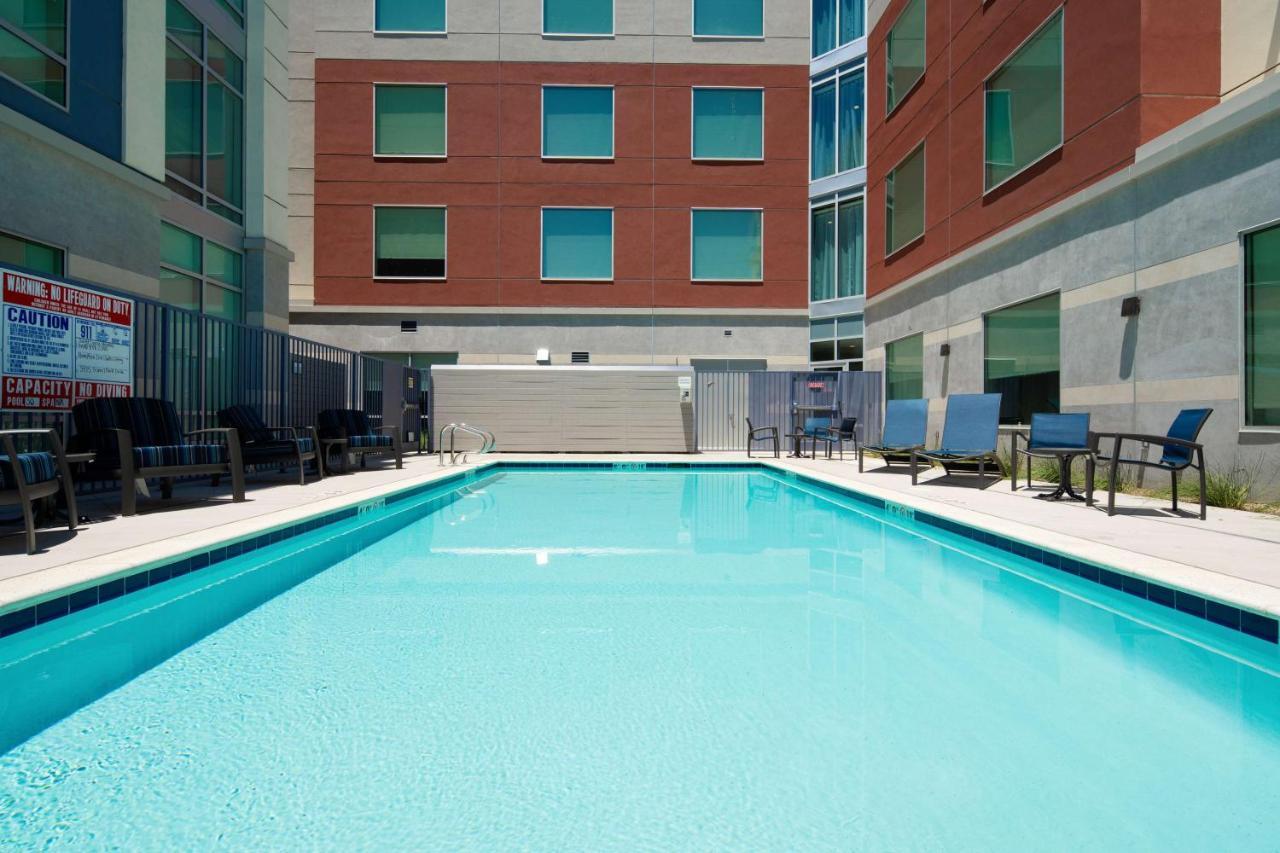 Hampton Inn & Suites Gilroy, Ca Екстериор снимка